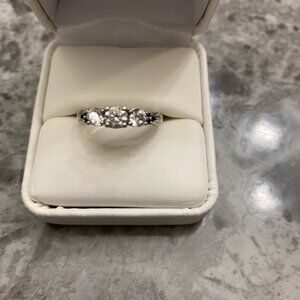 Moissanite with three little sapphire Size 5.5-6
